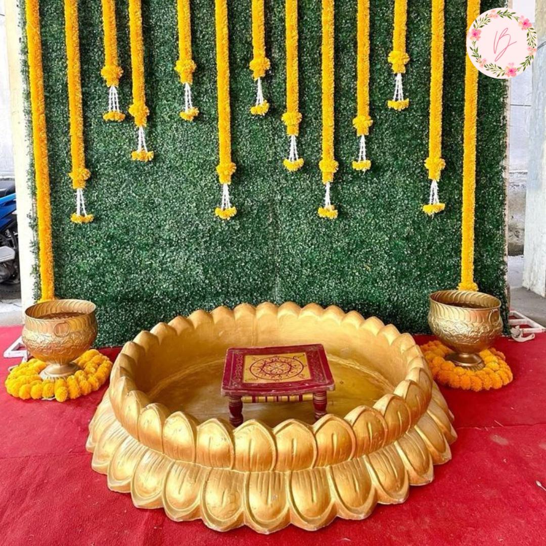 Urli / Lotus Tub Rental